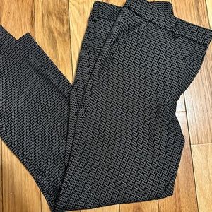 WHBM size 2/4 ponte ankle pants slightly cropped and run small. Label is 4